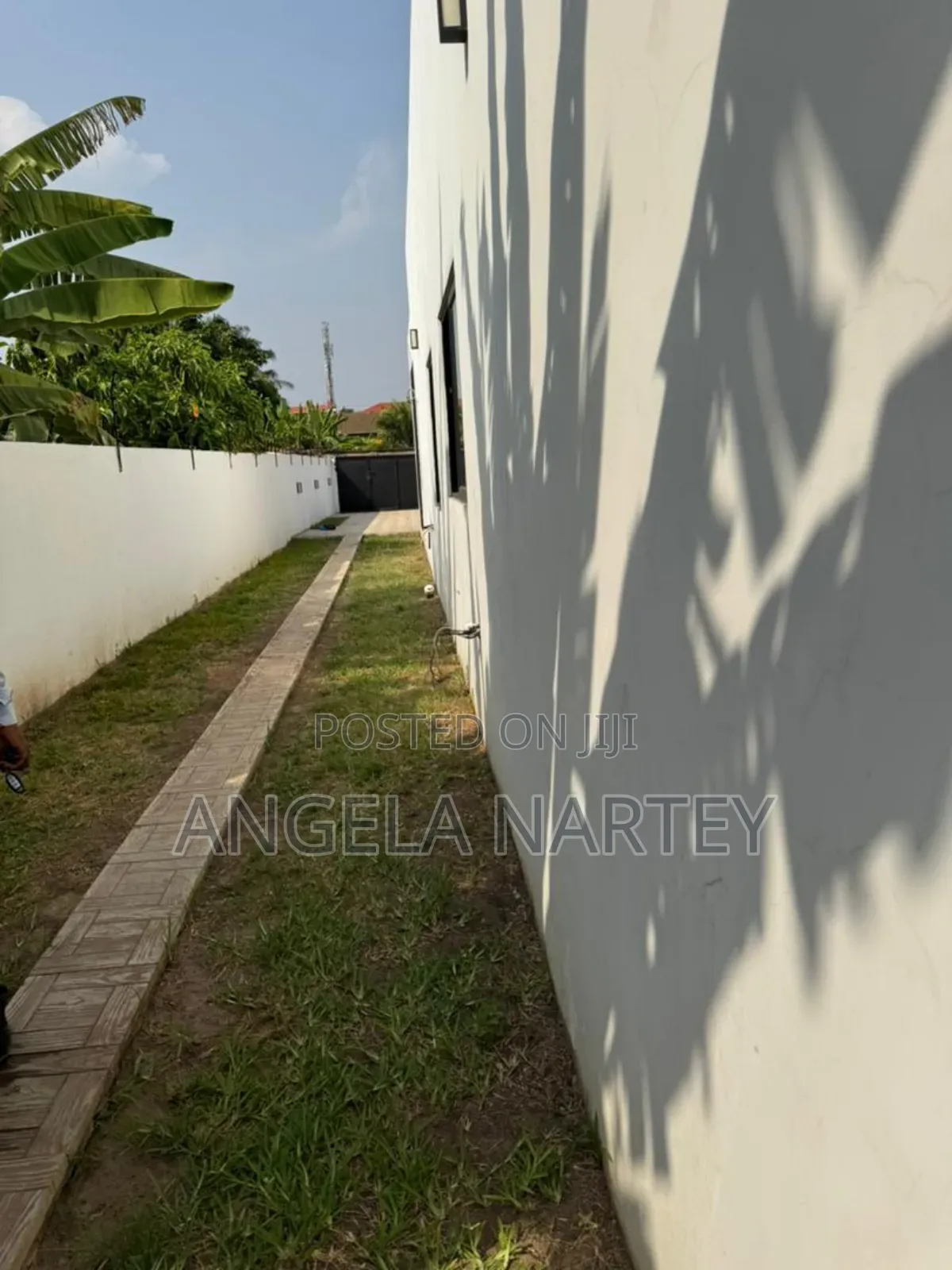 3bdrm House in Teshie Estates for sale