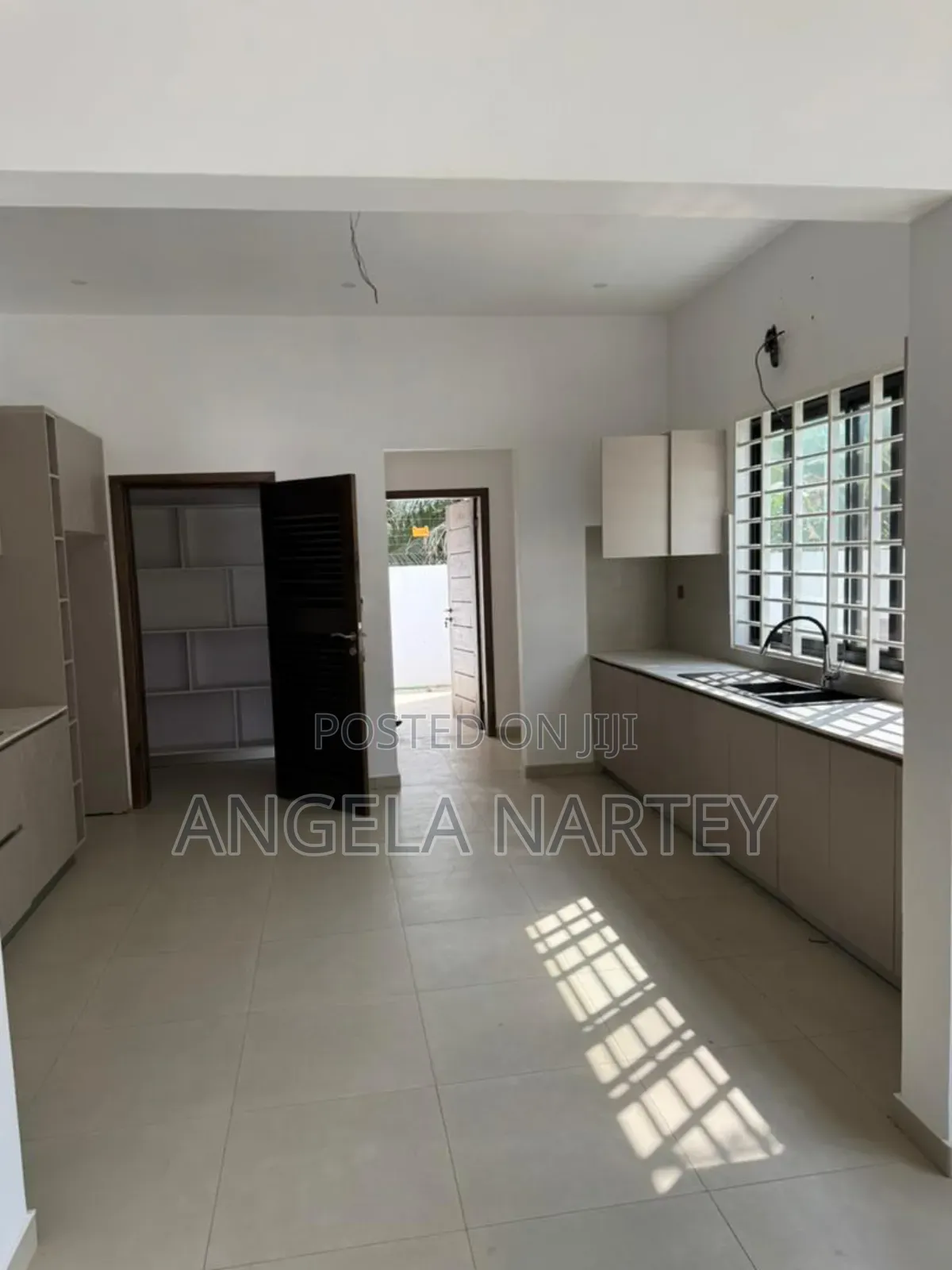 3bdrm House in Teshie Estates for sale