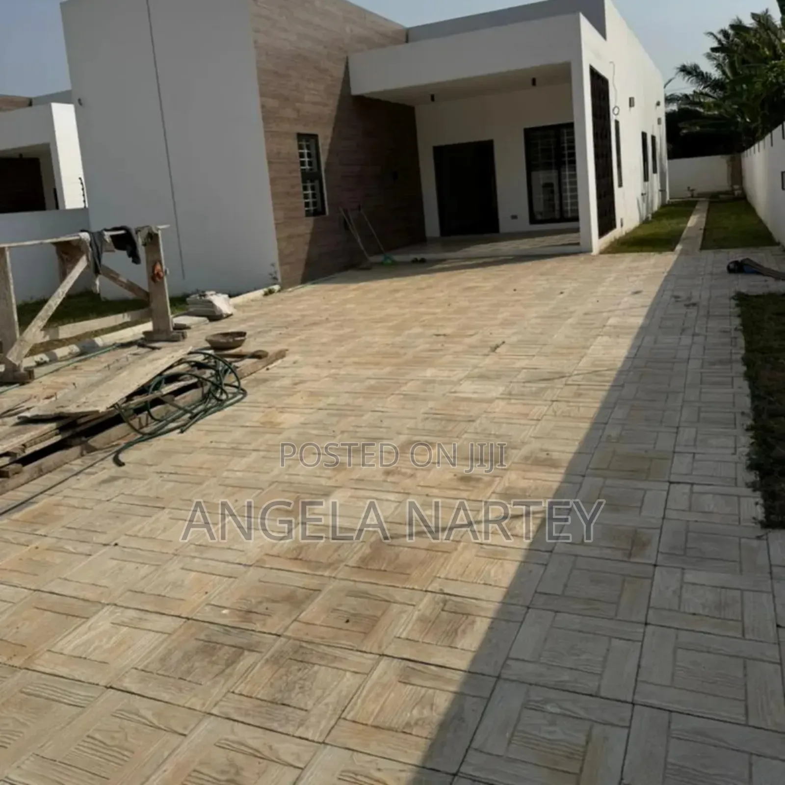 3bdrm House in Teshie Estates for sale