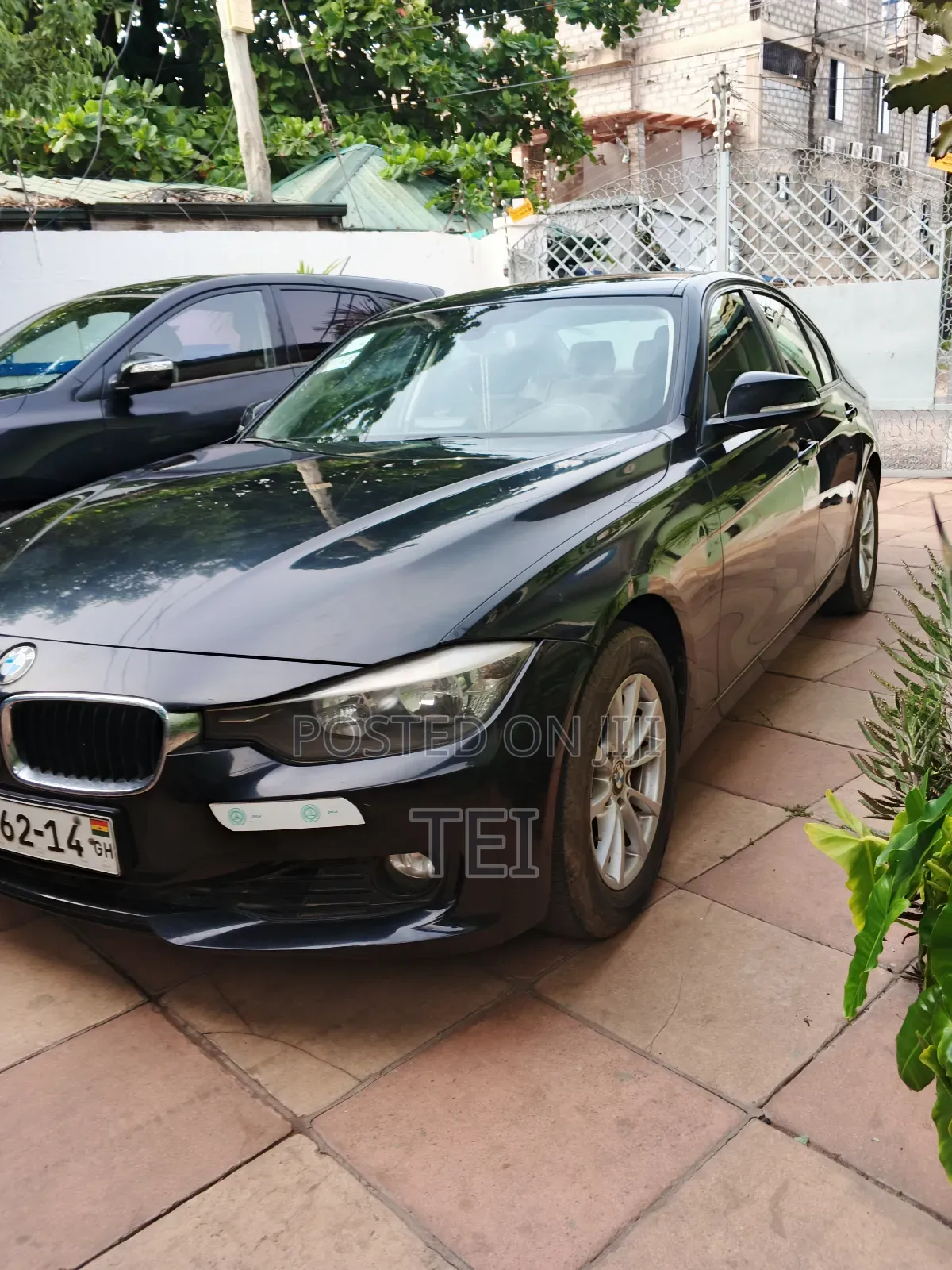BMW 320i Sedan RWD 2014 Black