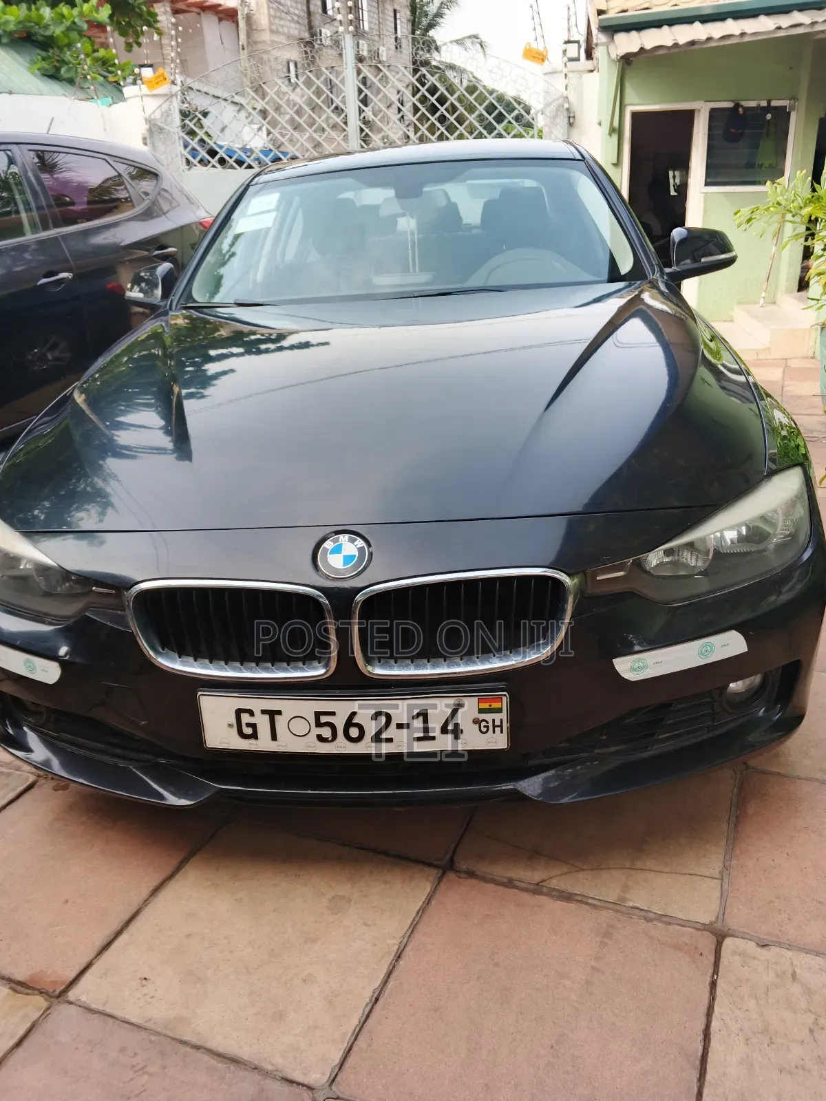 BMW 320i Sedan RWD 2014 Black