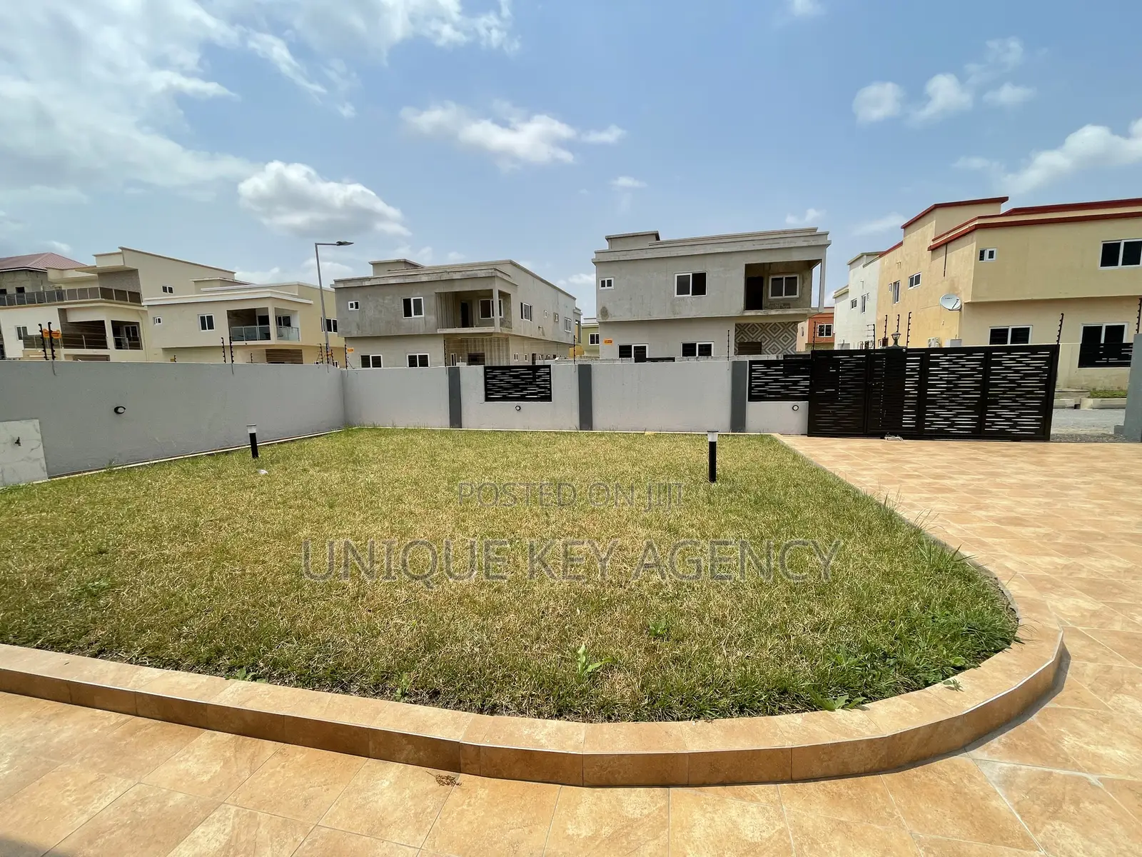 4bdrm House in Unique Key Agency, Spintex for sale