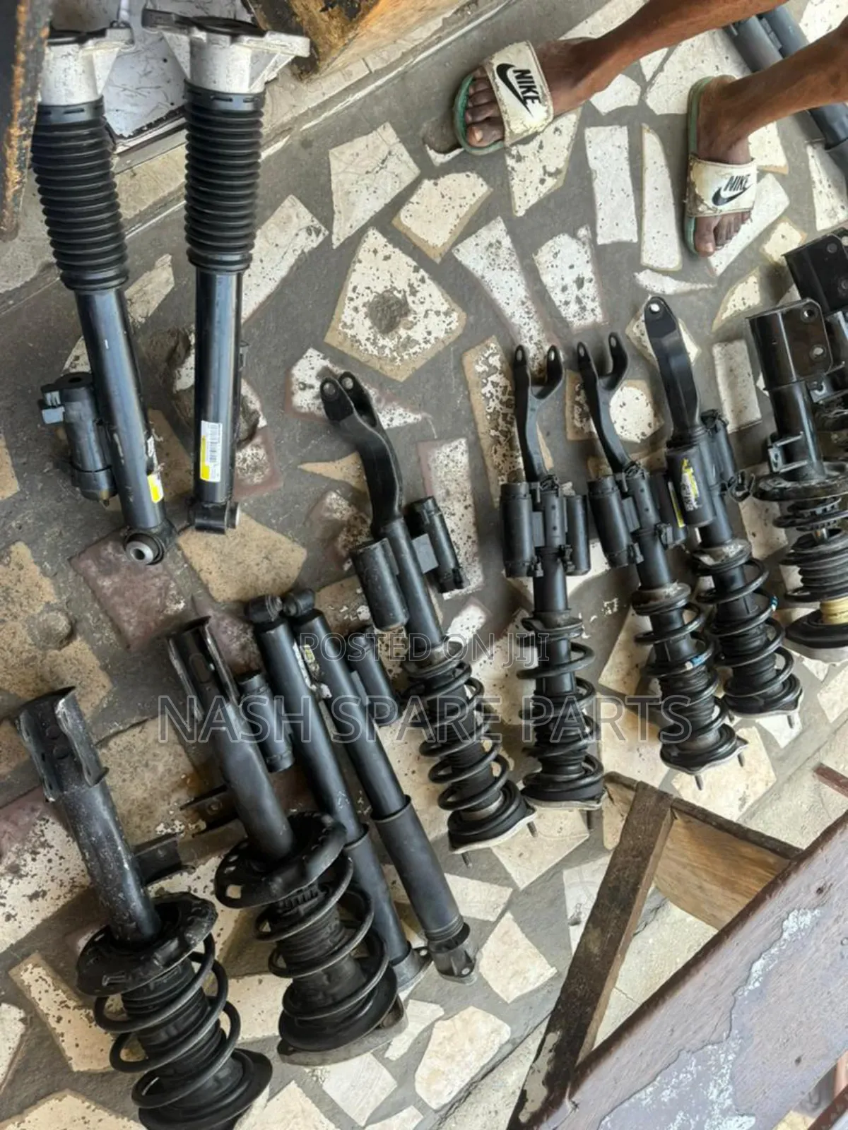 Mercedes Benz All Type of Shock Absorber Available