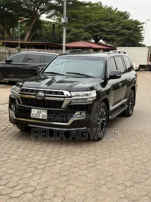 Toyota Land Cruiser 4.5 V8 GX-R 2014 Black