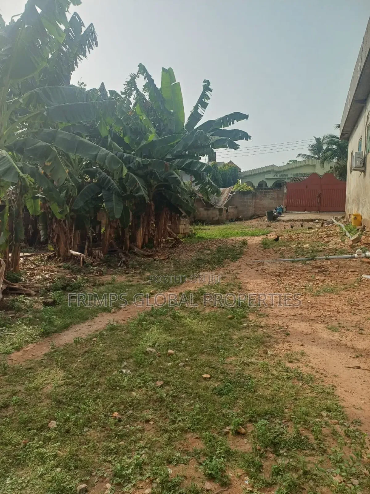 35/100 Half Plot of Land for Sale in Sowutom. Dl
