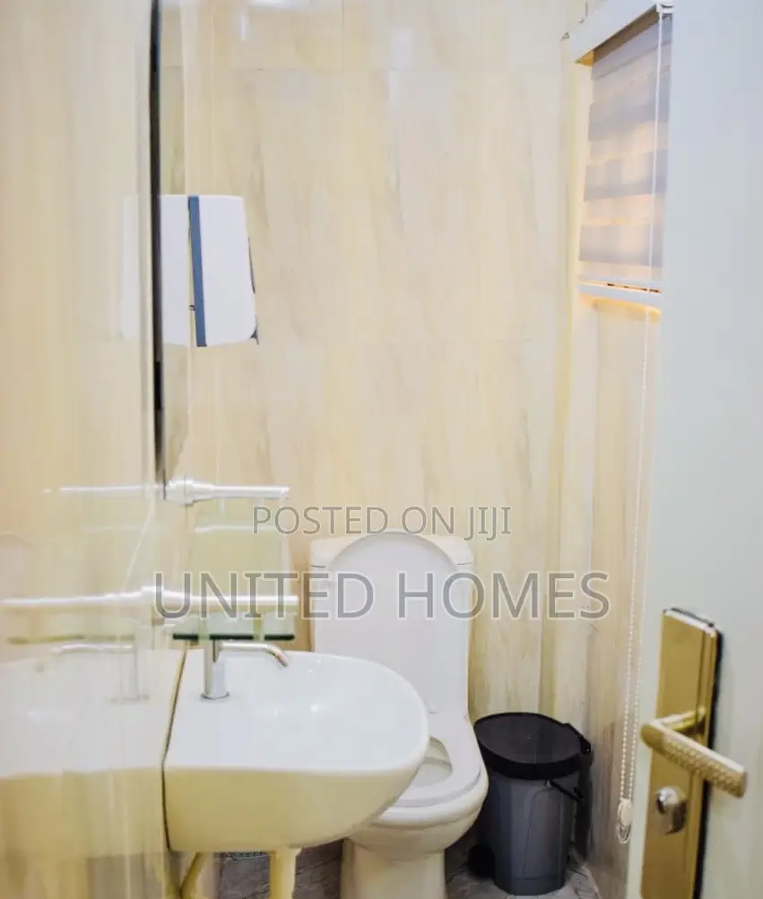 Furnished 2bdrm House in Labone for sale