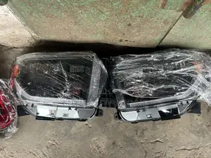Toyota Tundra 2015-22 Spec Led Head Light Pair