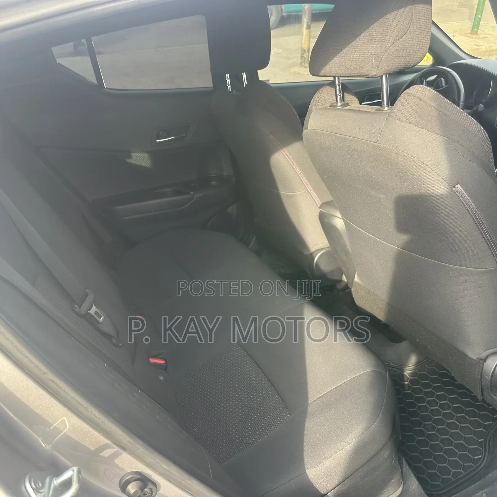 Toyota C-HR XLE Prermium FWD (2.0L 4cyl 2AM) 2018 Gray