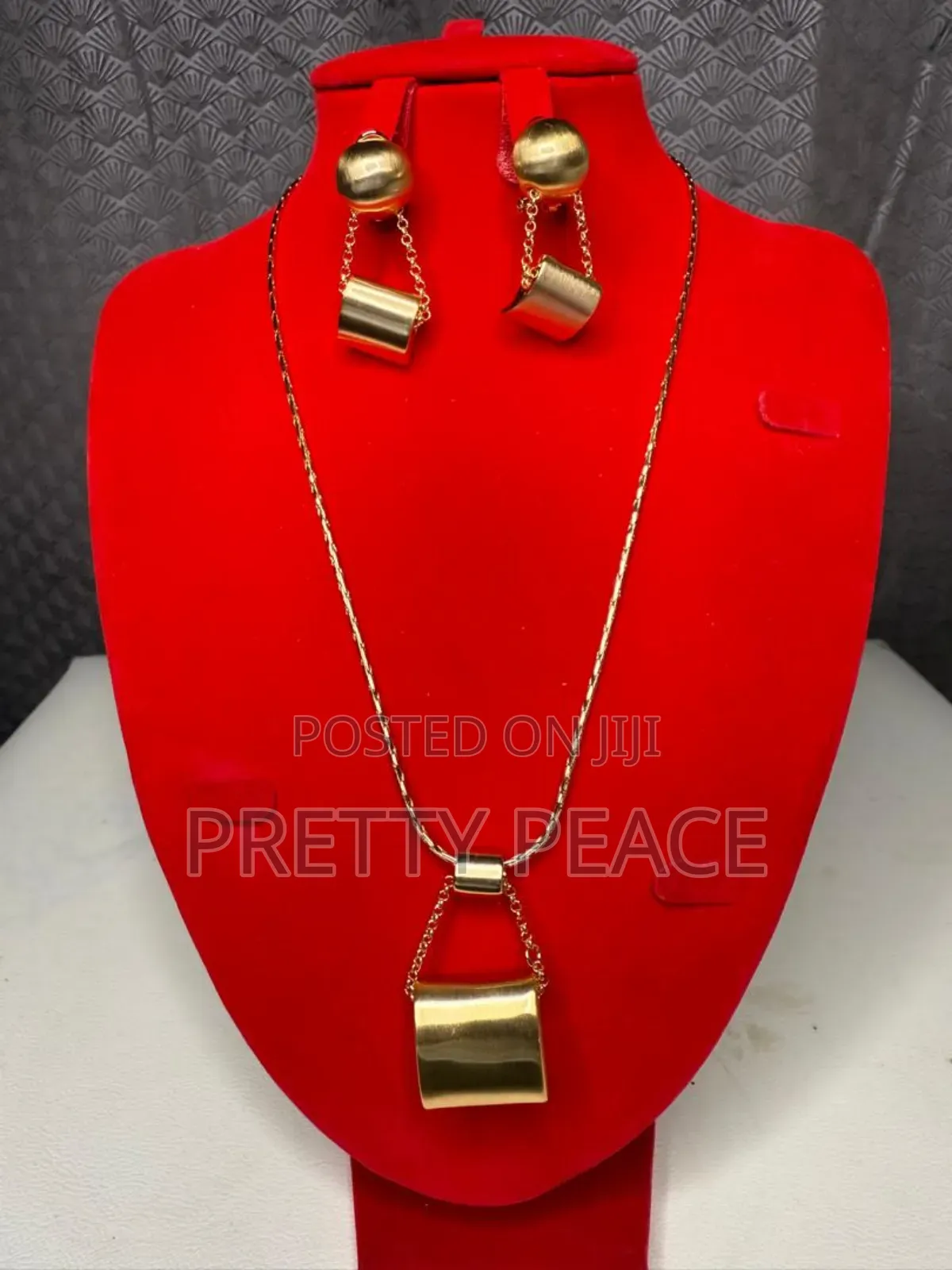 Jewelleries