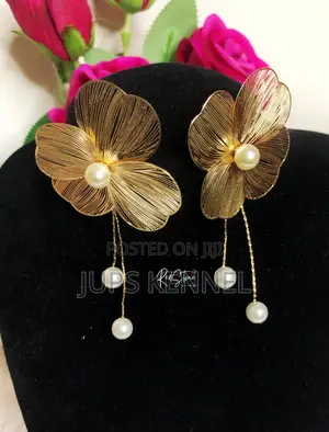 Earrings (Flower)