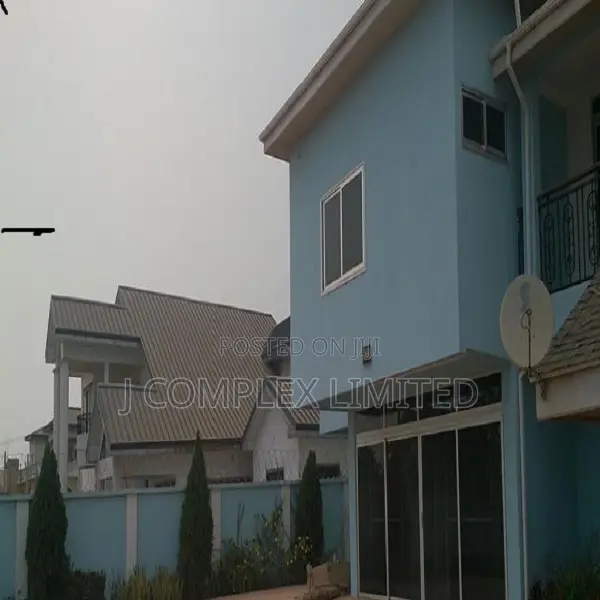 4bdrm House in Ghana Link Area for rent