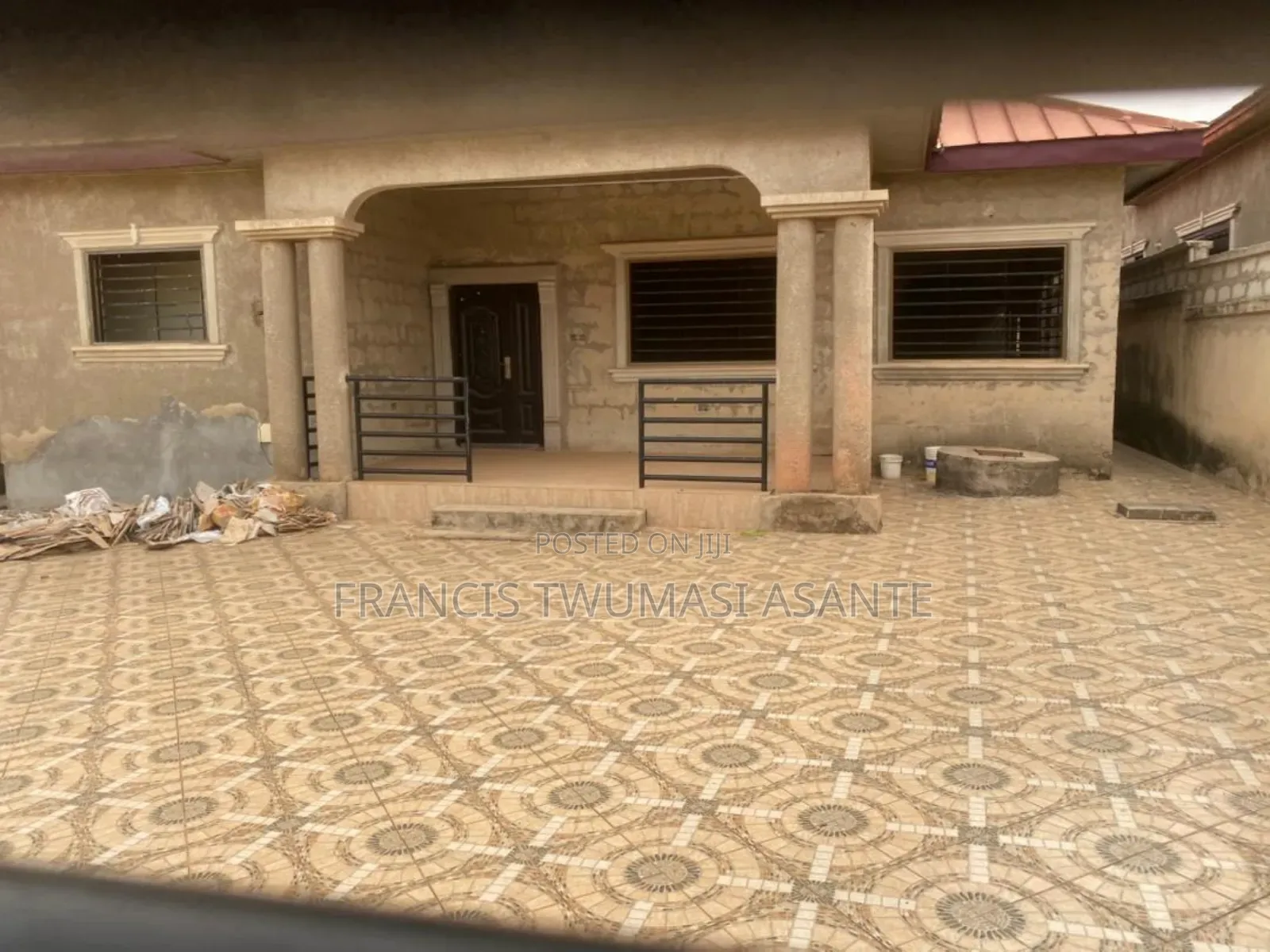 5bdrm House in Jsv Properties, Kumasi Metropolitan for sale