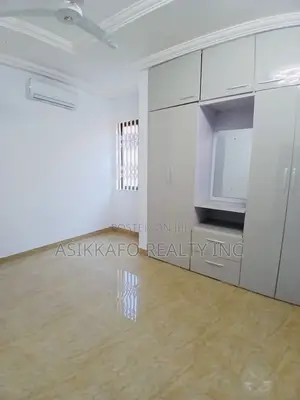 3bdrm Apartment in Roundabout, Tseaddo for rent