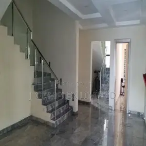 4bdrm House in Trade Fair for rent