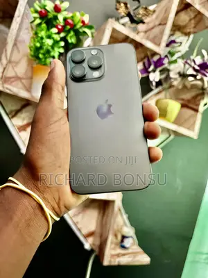 New Apple iPhone 15 Pro Max 256 GB Black