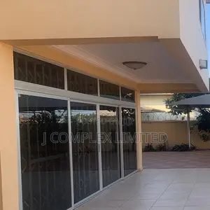 4bdrm House in Trade Fair for rent