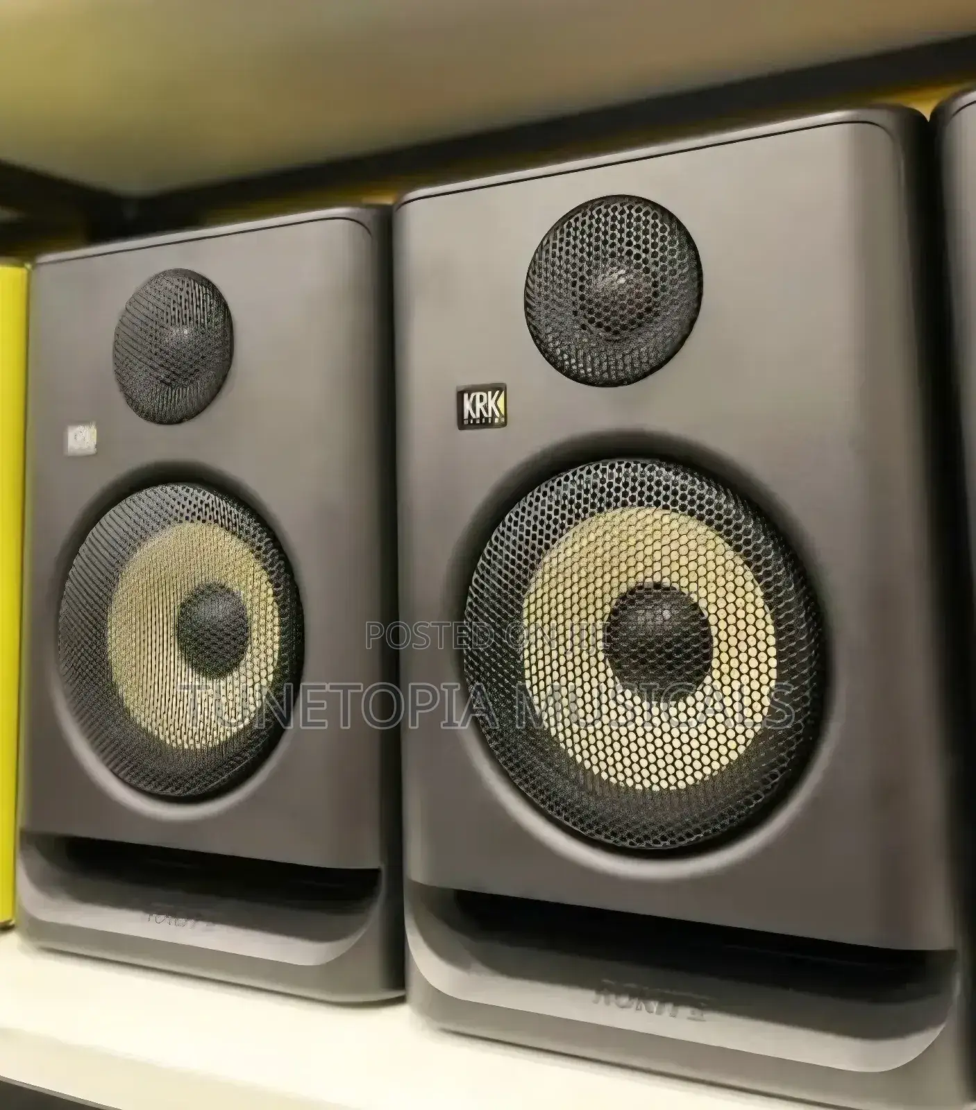 Krk Rokit 5 Generation Five 5inches Powered Studio Monitors.