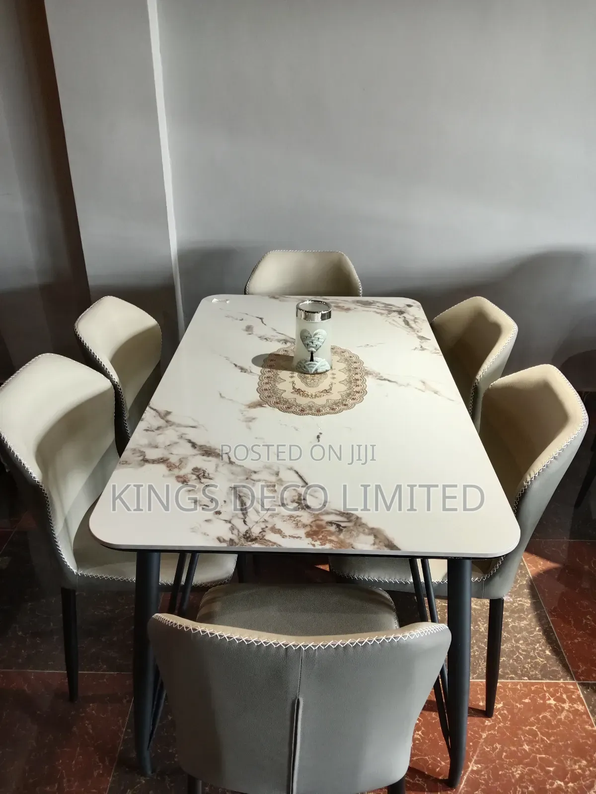 Marbel Dinning Set