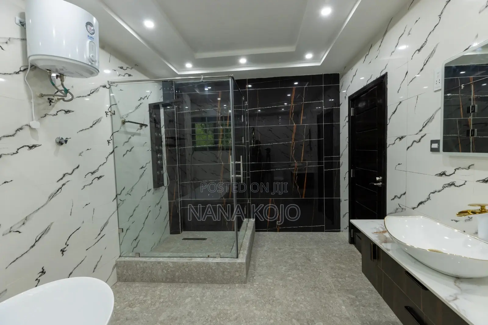 4bdrm House in Linview Homes, Weija for sale