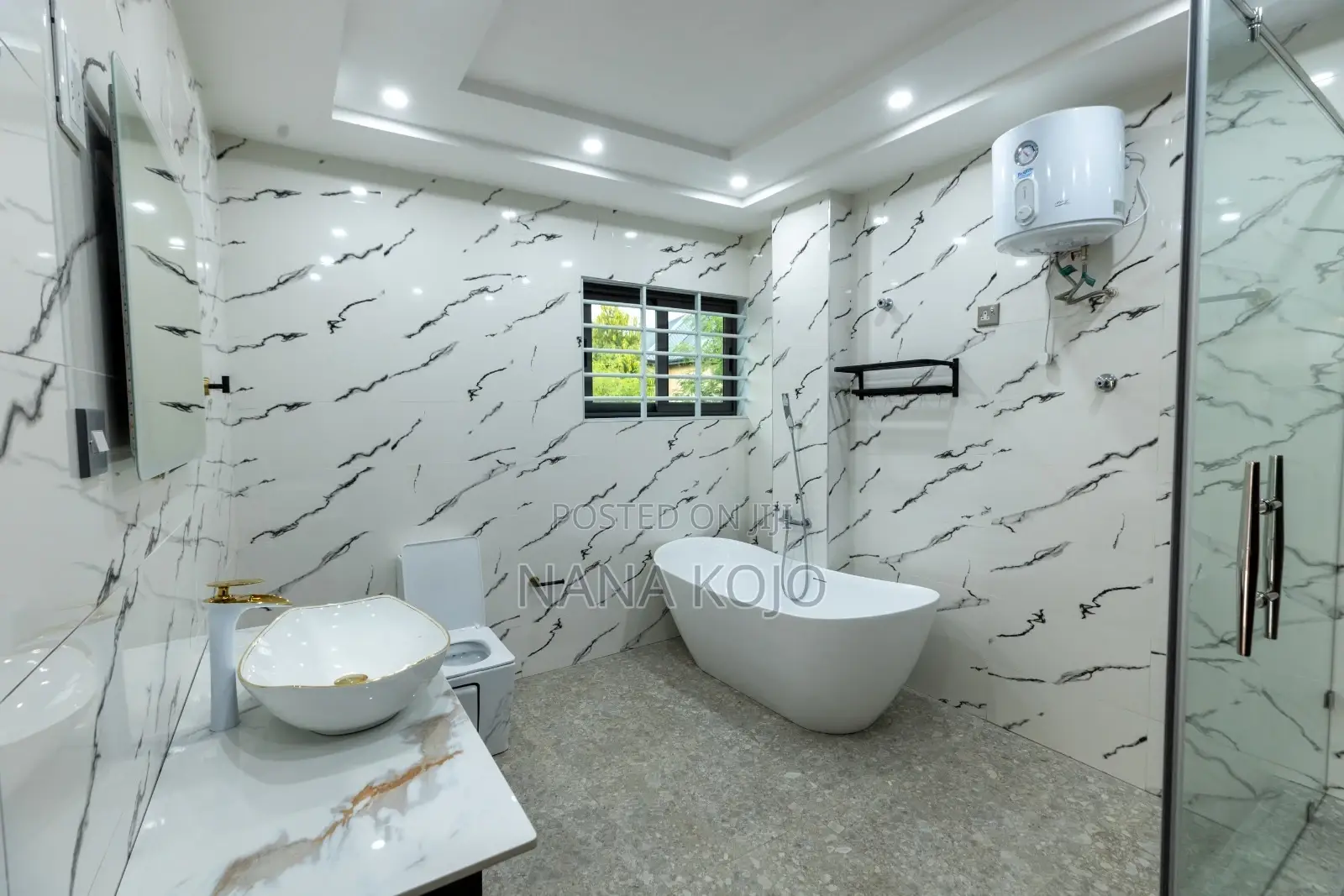 4bdrm House in Linview Homes, Weija for sale