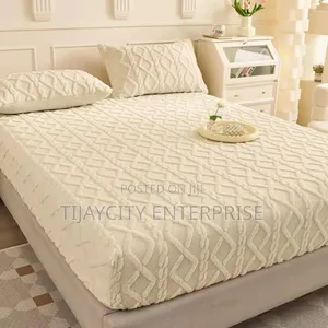 Fluffy Bedcover