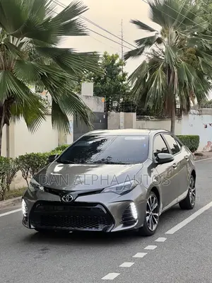 Toyota Corolla SE 4dr Sedan (1.8L 4cyl CVT) 2017 Gray