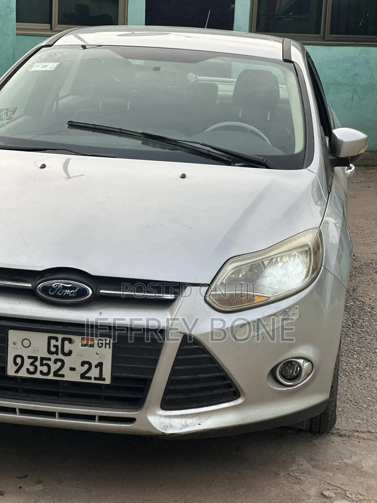 Ford Focus SE 4dr Sedan (2.0L 4cyl 5M) 2014 Silver