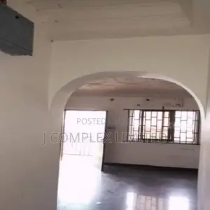 3bdrm House in Trade Fair for sale