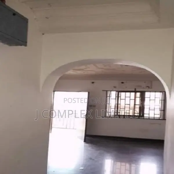 3bdrm House in Trade Fair for sale