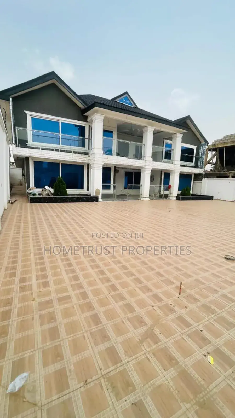 6bdrm House in Hometrust Properties, Tesano for rent