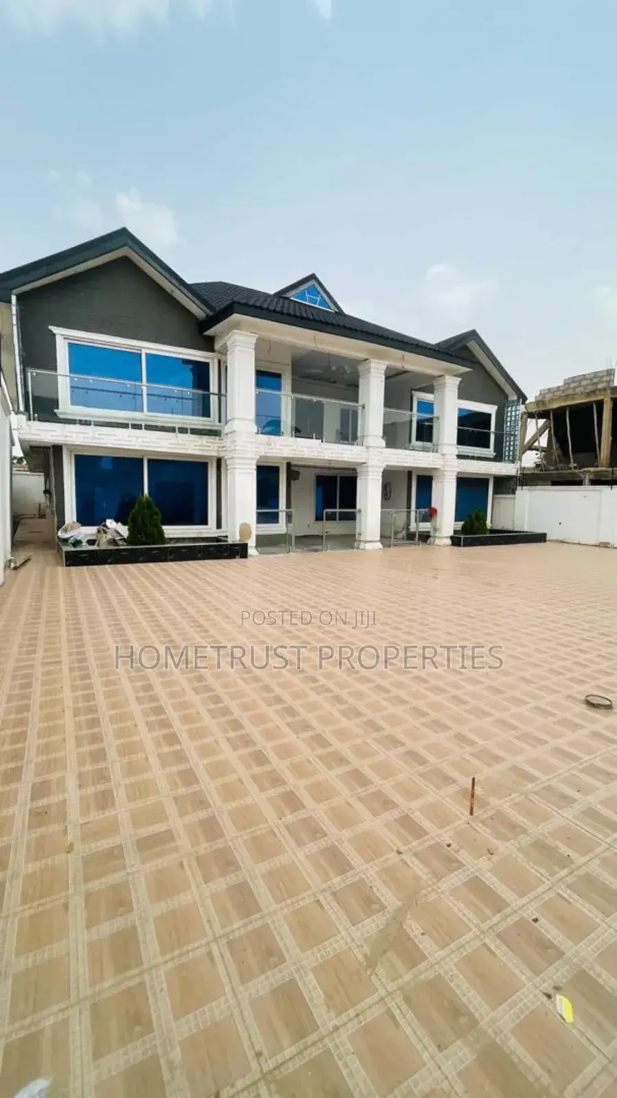 6bdrm House in Hometrust Properties, Tesano for rent