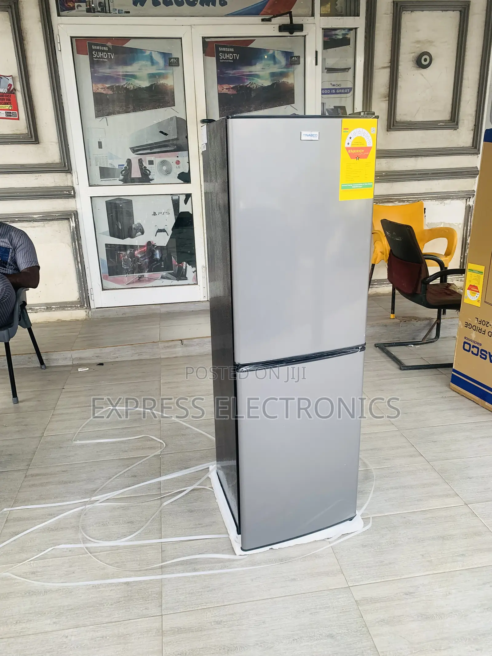 Long Lasting Sleek Dark Grey Nasco-D2-20fl Double Door Fridge 158ltr