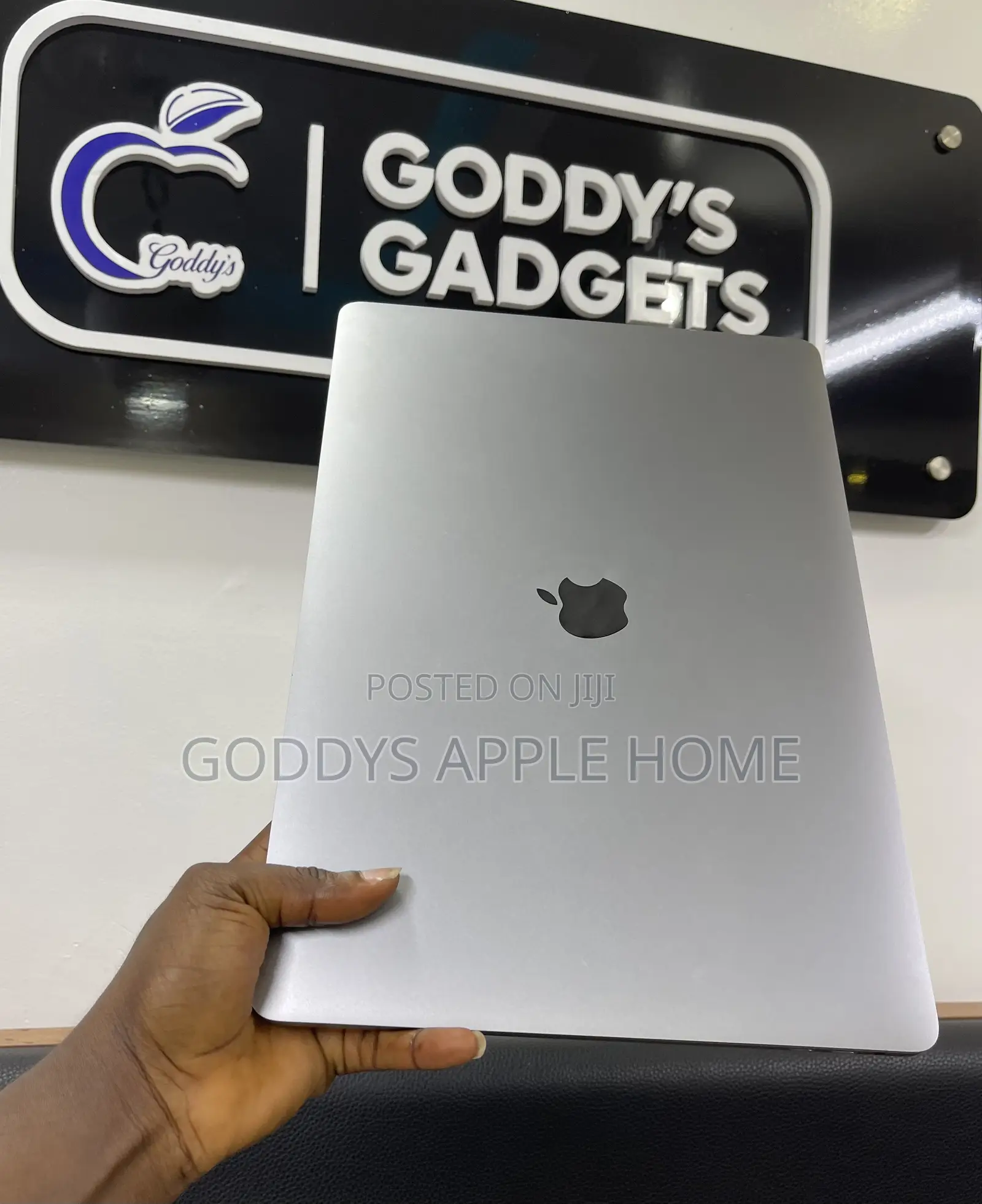 Laptop Apple MacBook Pro 2019 16GB Intel Core i7 SSD 256GB