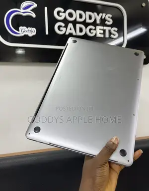 Laptop Apple MacBook Pro 2019 16GB Intel Core i7 SSD 256GB