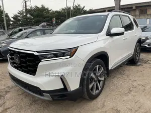 Honda Pilot Elite AWD 2024 White