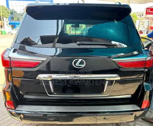 Lexus LX 570 AWD 2015 Black