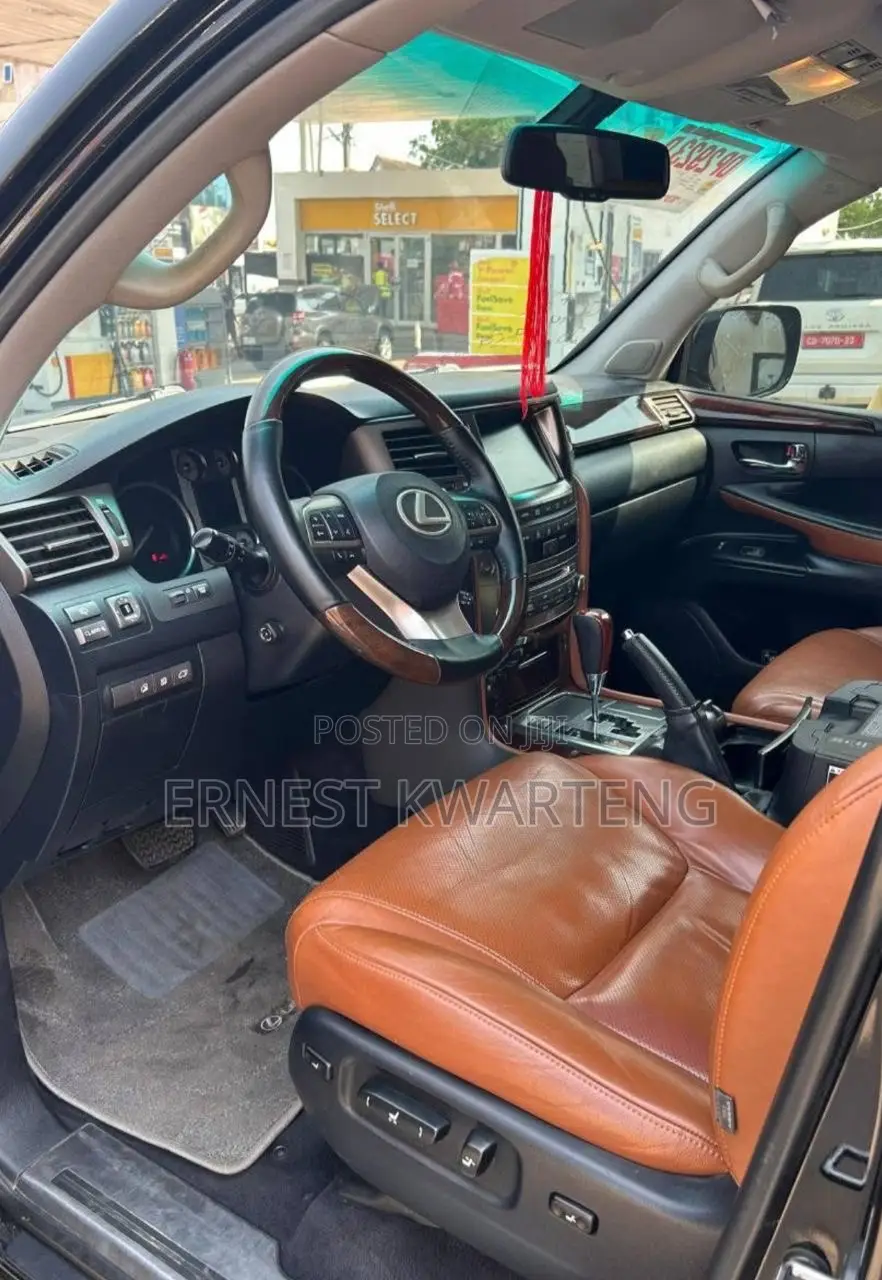 Lexus LX 570 AWD 2015 Black