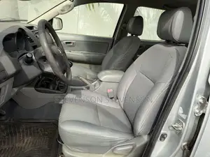 Toyota Hilux 2.0 VVT-i 2010 Gold