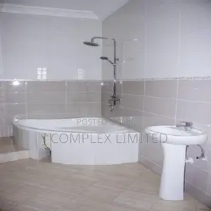 5bdrm House in MTN Area for sale