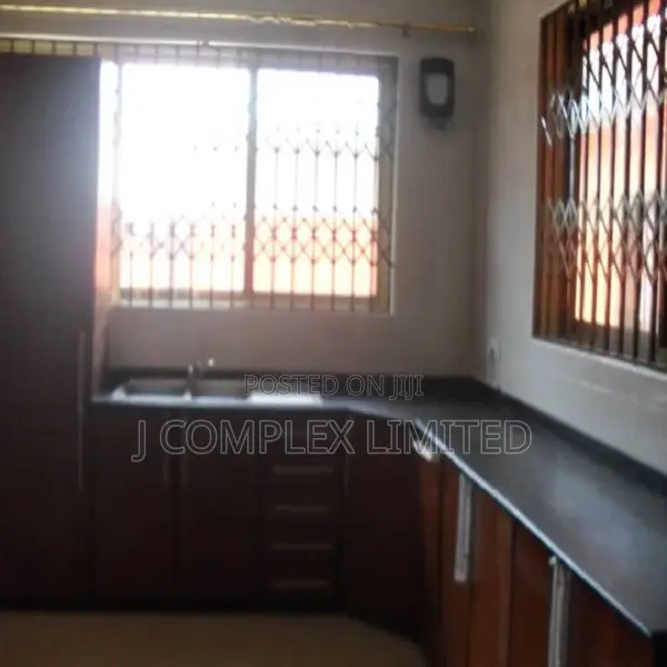 5bdrm House in MTN Area for sale
