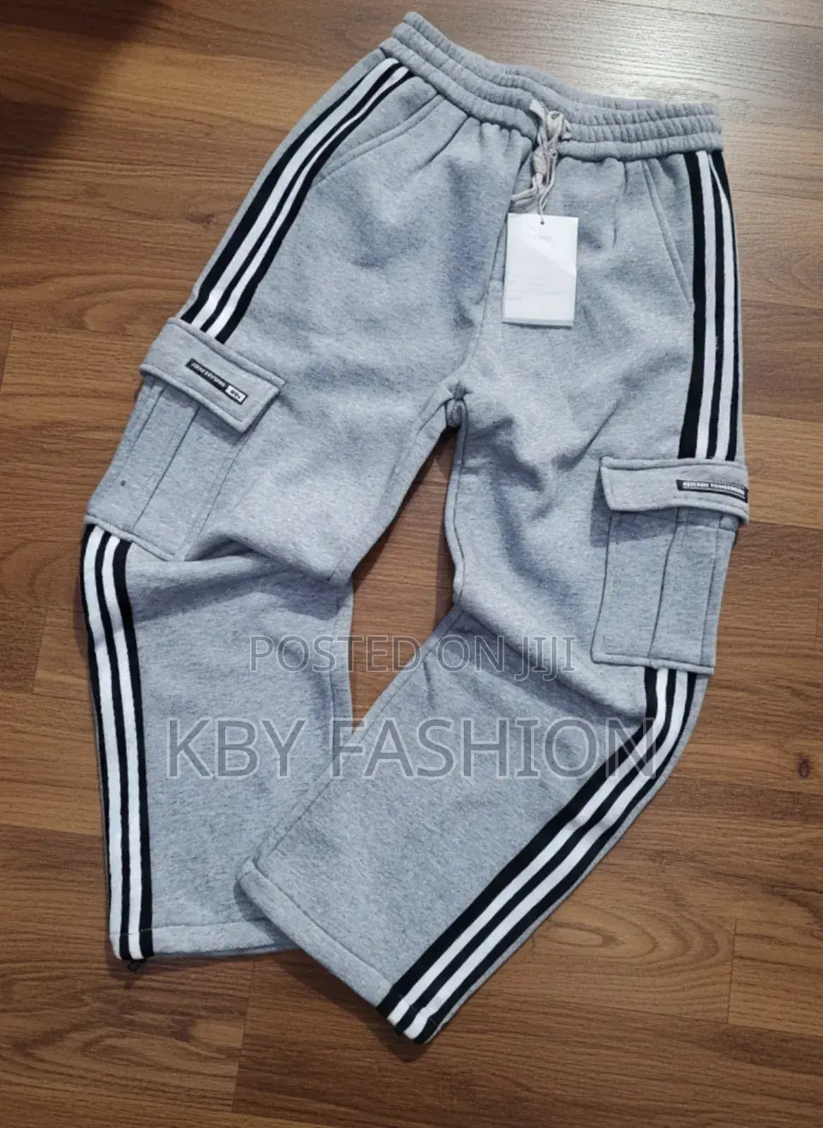Jogger Shorts Side Pocket