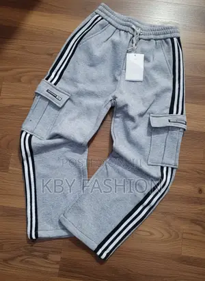 Jogger Shorts Side Pocket