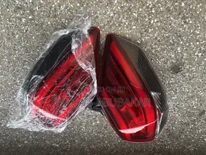 Nissan Rogue 2019 Taillight Pair