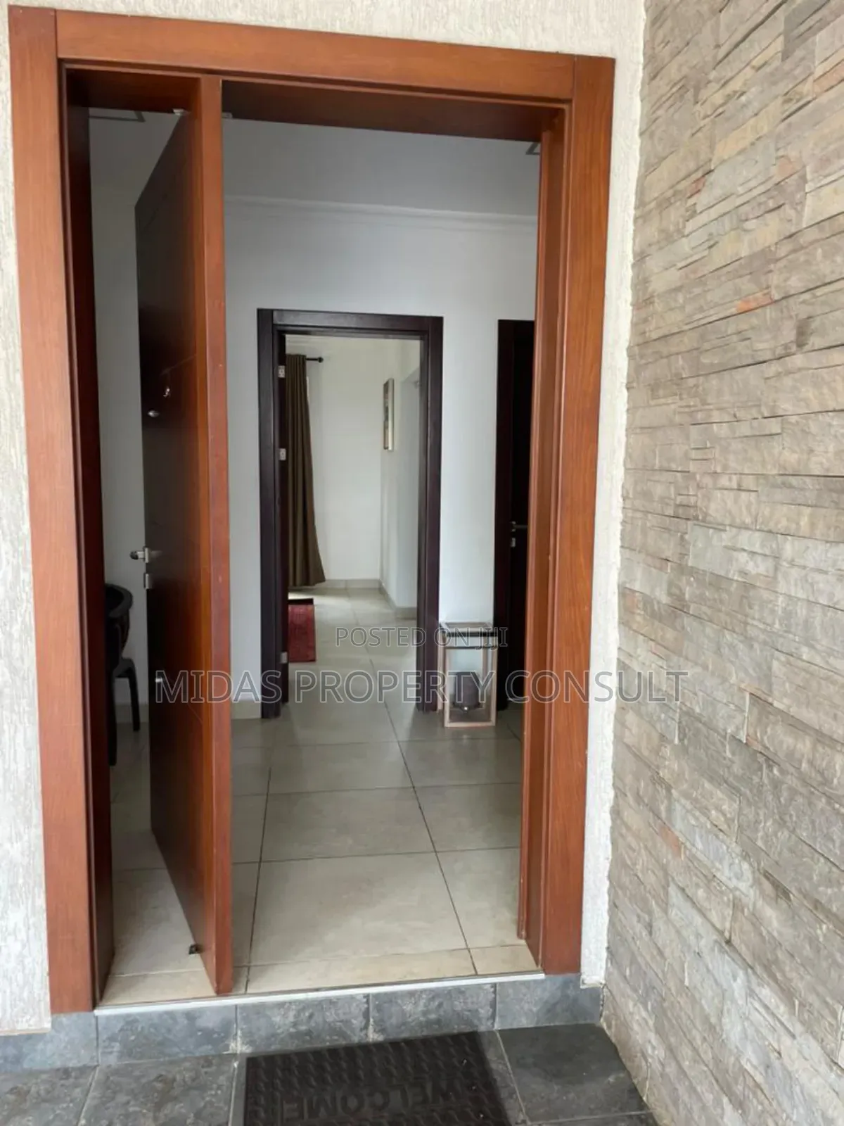 Furnished 4bdrm Townhouse / Terrace in Airport Residential for rent