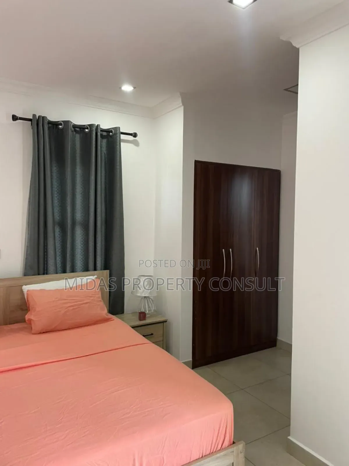 Furnished 4bdrm Townhouse / Terrace in Airport Residential for rent