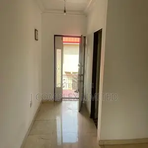 3bdrm Apartment in Prisons School Area for rent