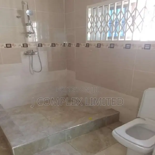 3bdrm Apartment in Prisons School Area for rent