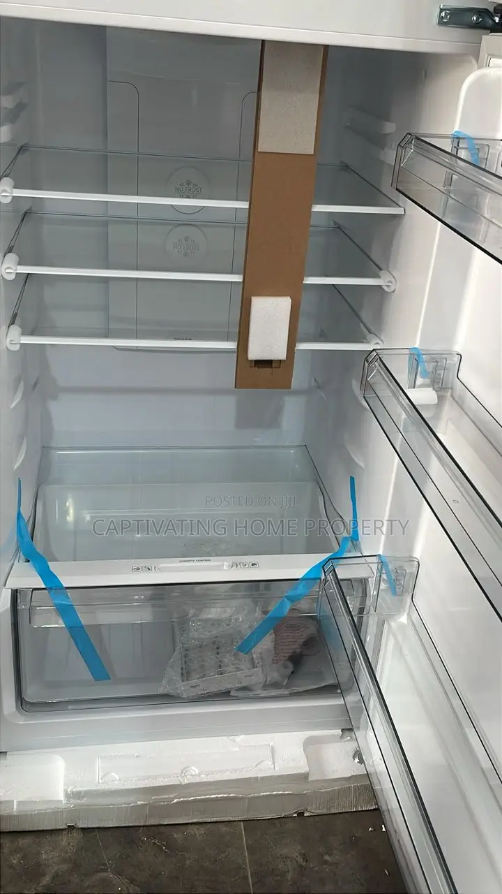 TCL Fridge Freezer (415l)