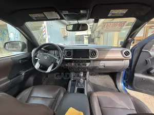Toyota Tacoma Limited 2017 Blue
