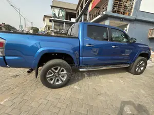 Toyota Tacoma Limited 2017 Blue